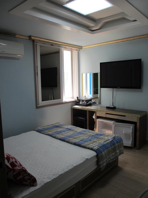 Moiri Guesthouse Yeosu Eksteriør billede