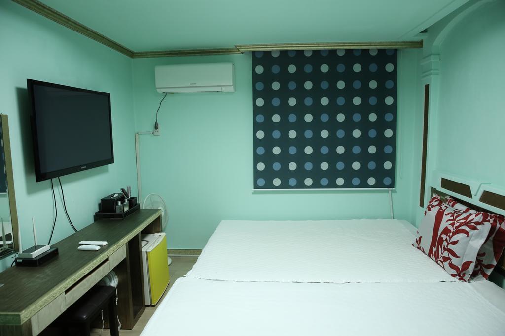 Moiri Guesthouse Yeosu Eksteriør billede