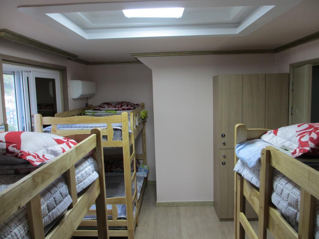 Moiri Guesthouse Yeosu Eksteriør billede
