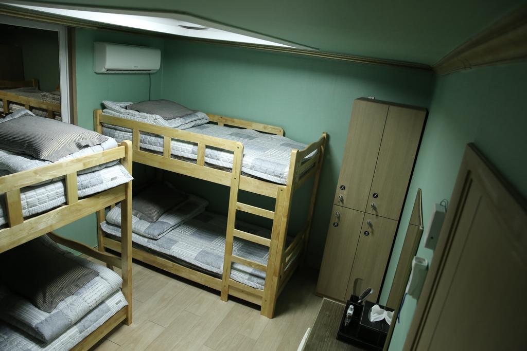 Moiri Guesthouse Yeosu Eksteriør billede