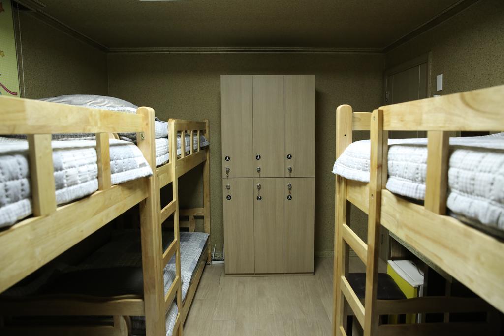Moiri Guesthouse Yeosu Eksteriør billede