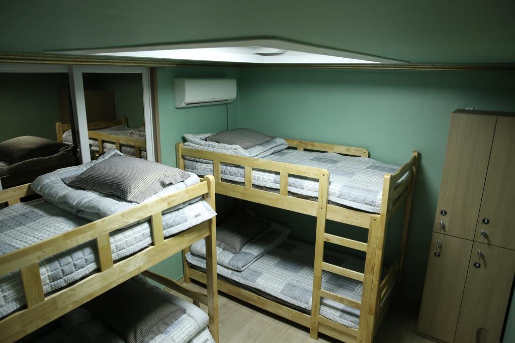 Moiri Guesthouse Yeosu Eksteriør billede