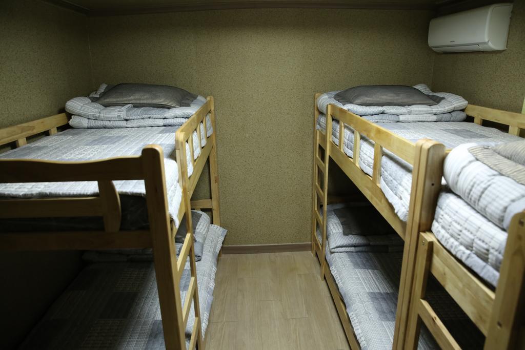 Moiri Guesthouse Yeosu Eksteriør billede