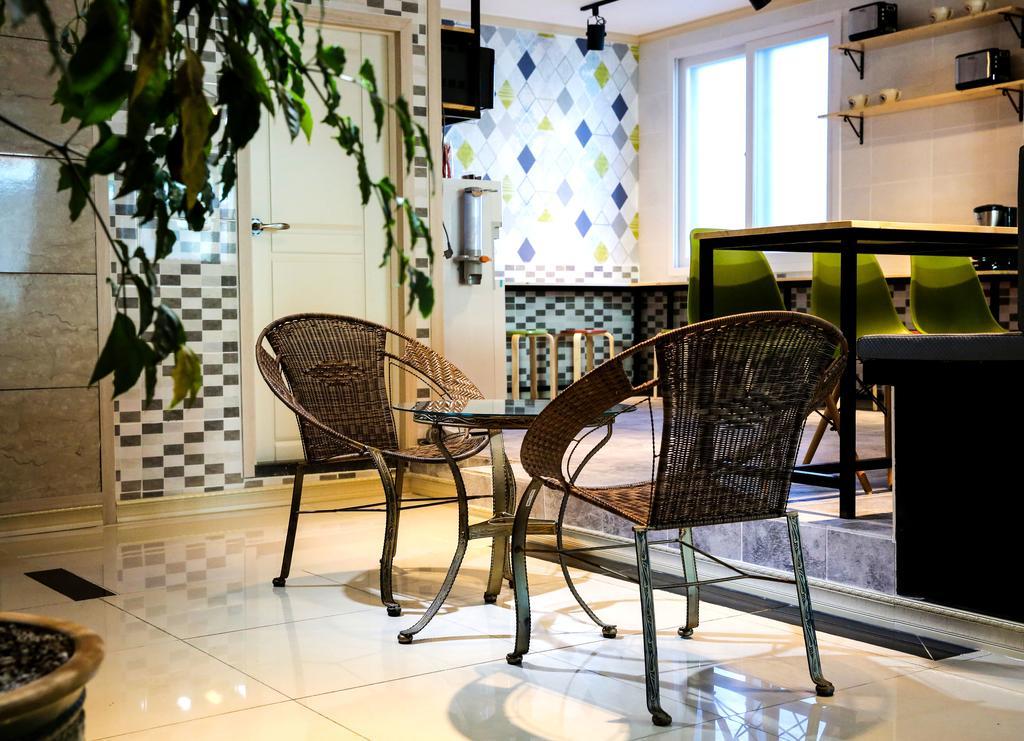 Moiri Guesthouse Yeosu Eksteriør billede